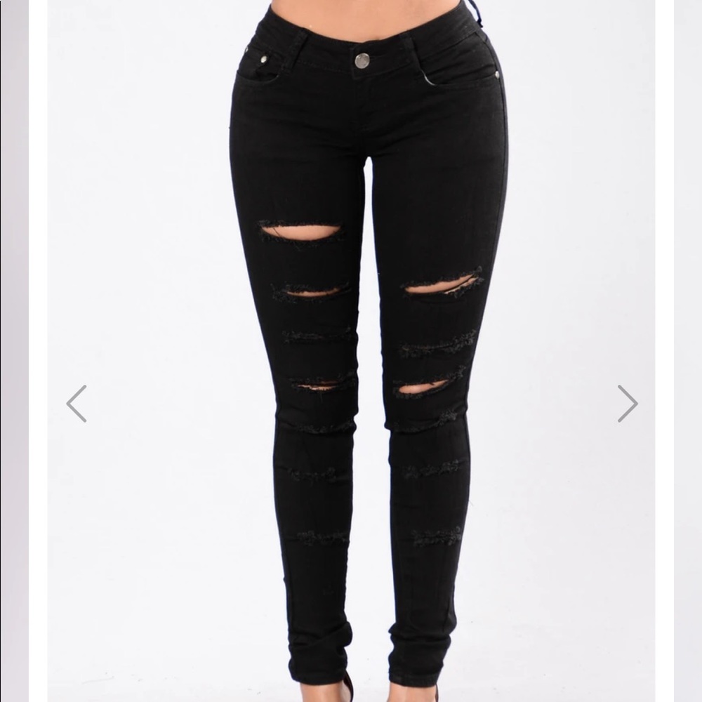 FASHION NOVA BLACK JEANS